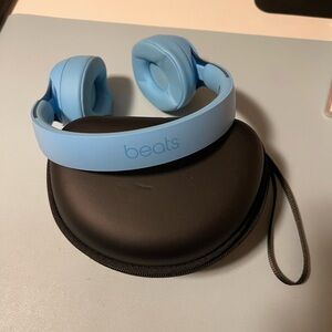 Beats Solo pro Blue Wireless Headphones